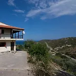 Апартаменты Overlooking Cheromilos